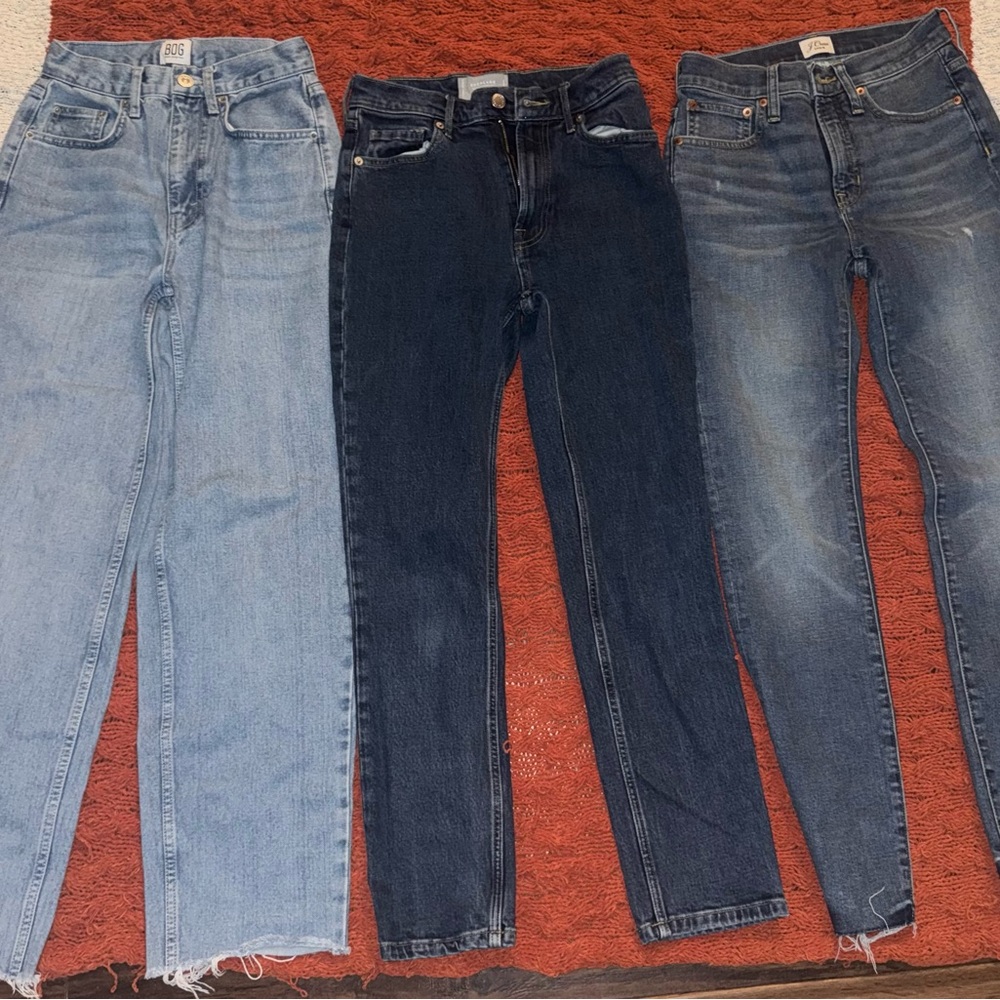 SIZE 25 JEAN BUNLE. URBAN OUTFITTERS, EVERLANE AND J CREW.